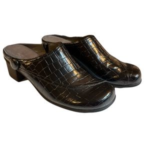 Aerosoles "Pepresent" Women's Black Mule with Alligator Pattern Sz 7